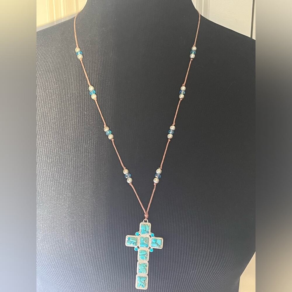 C1946 cross pendant necklace with turquoise chips and beaded cord